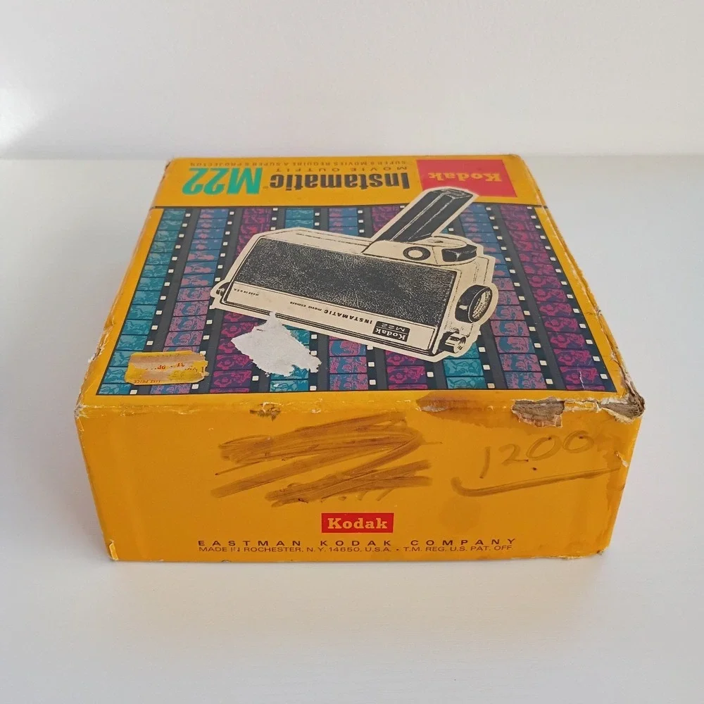 Vintage 1970‎ Kodak M22 Instamatic Super 8 camera Movie Outfit with original box